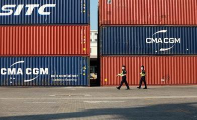 灣仔海關(guān)精準(zhǔn)服務(wù)，助力洪灣港碼頭優(yōu)化營(yíng)商環(huán)境，暢通貨物進(jìn)出口